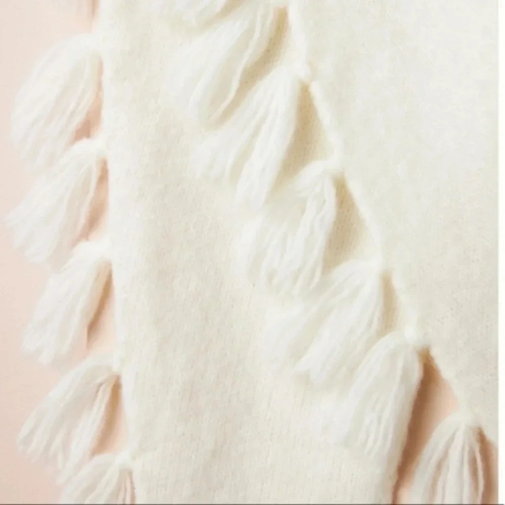 Anthropologie  Ivory  Tassled Triangle Scarf